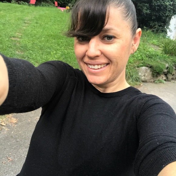 Meet your Posher, Sasha - Picture 2 of 6